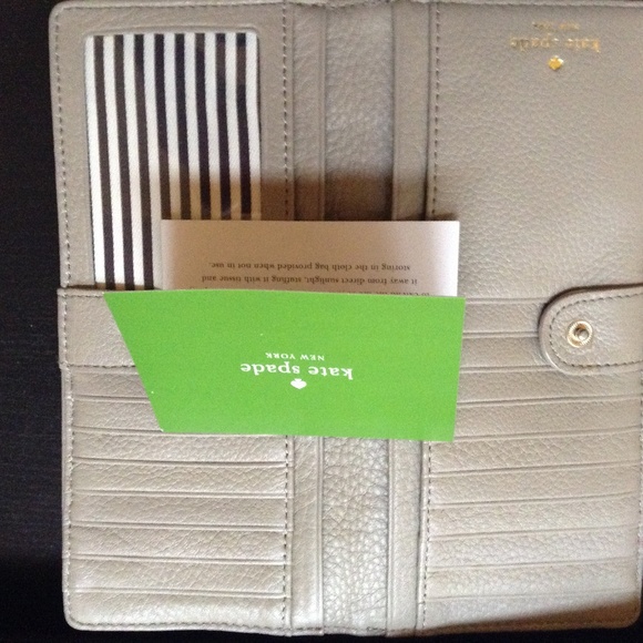 Kate Spade Leather Wallet - Picture 2 of 7